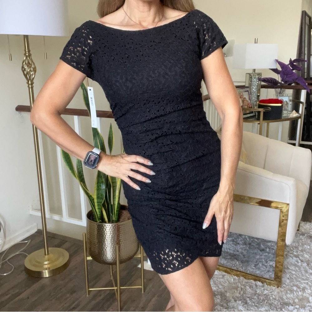 NWT DKNYC Black Short Sleeves Ruched Front Boat Neck Short Lace lined Dress 4